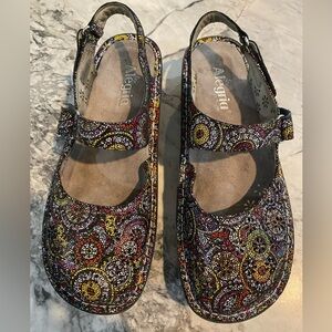 Women’s Multi Color Flowers Alegria Clog Shoes Sz 10.5-11